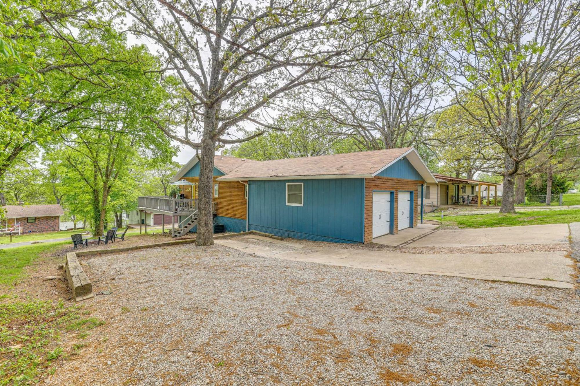 Shell Knob Home With Deck And Table Rock Lake View 外观 照片